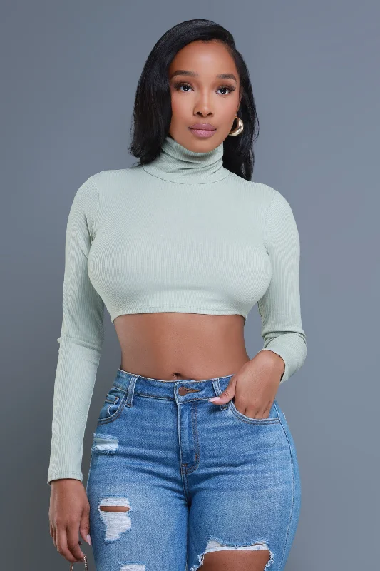 Who Was It Turtleneck Crop Top - Pale Sage